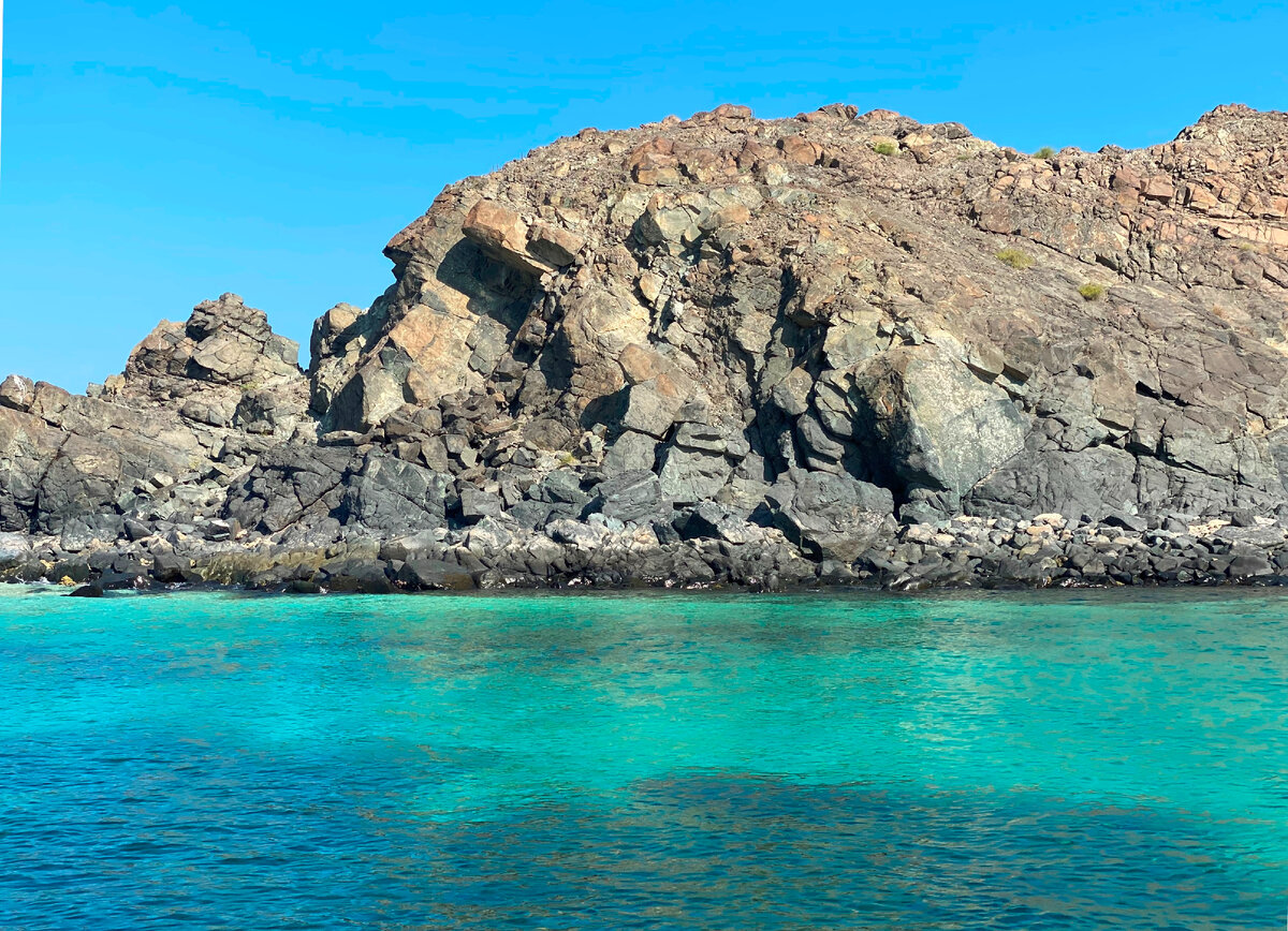 "Акулий" остров