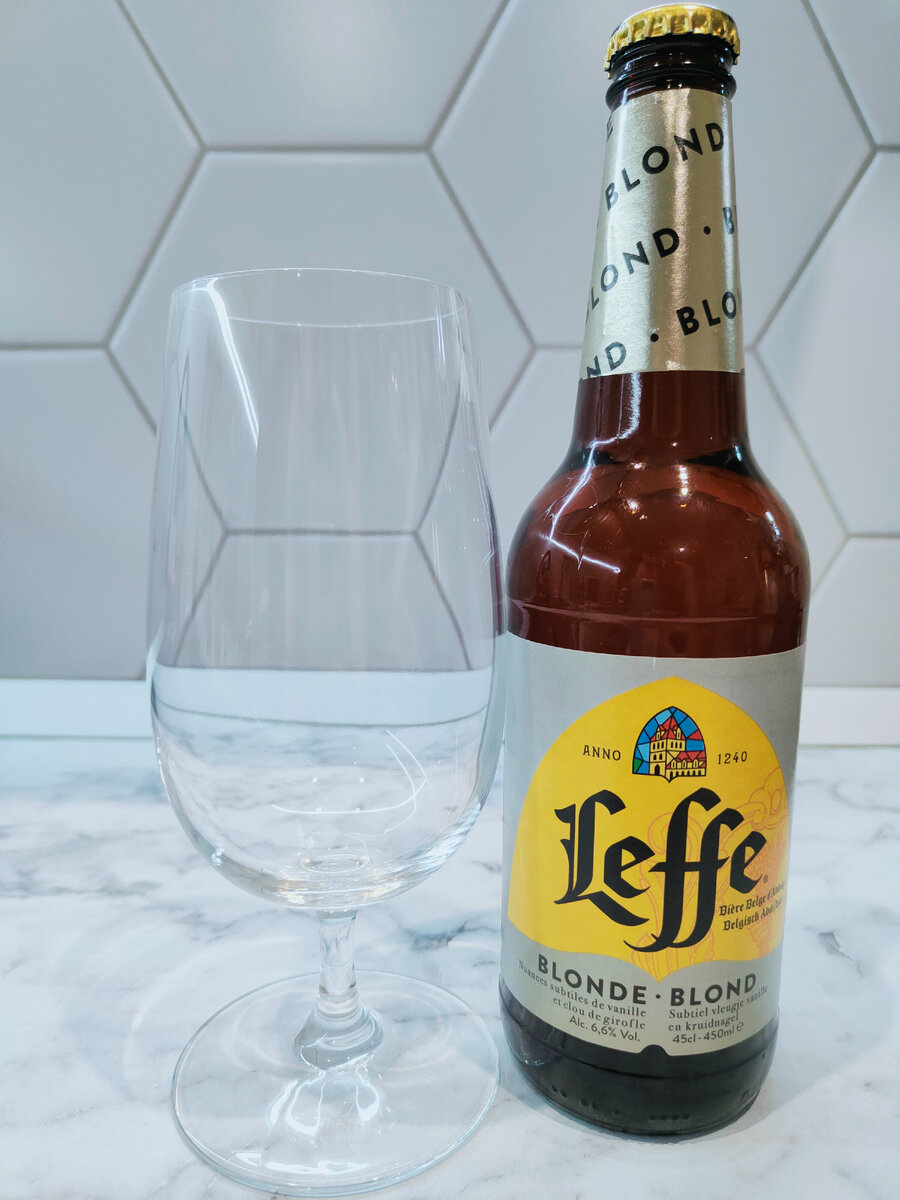 Пиво "Leffe Blonde" (Леффе Блонд) местного розлива