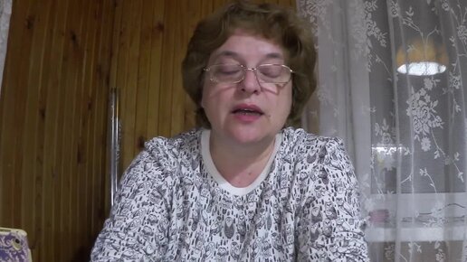 убитая саранча с размером с человеком. влог саранча. любовь абрамова блоггер. саранча дзен последнее видео. саранча перелетная locusta migratoria.