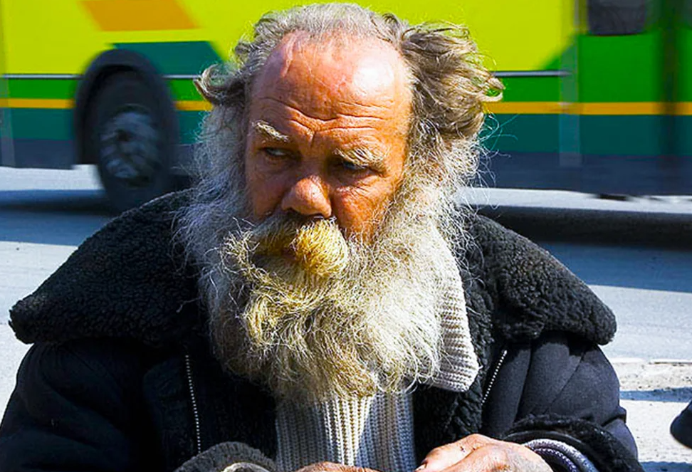 Нищий просит милостыню картинки