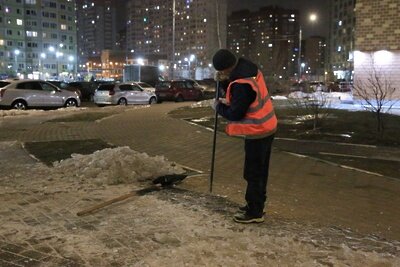    Уборка наледи в Долгопрудном ©Сайт администрации г.о. Долгопрудный