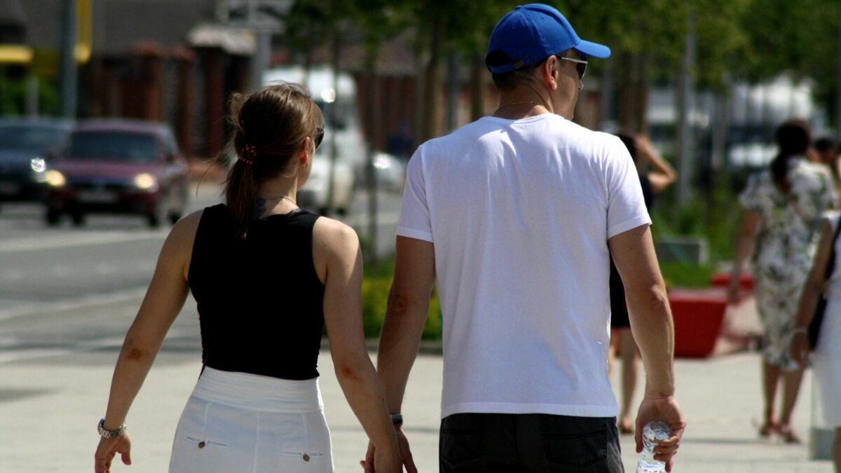     В День святого Валентина Город55 попросил омичей поделиться позитивными и негативными примерами знакомств на предназначенных для этого сайтах.