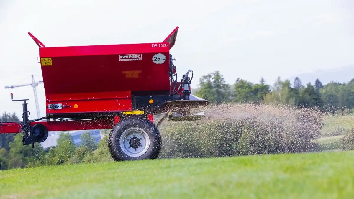  Фото: mechaman.nl (авторские права: fotografietrautmann)
Новый разбрасыватель удобрений Redexim DS 1600