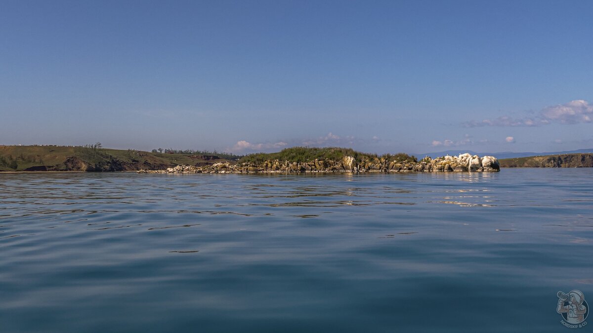 Путешествуем по Байкалу вокруг Ольхона на моторной лодке. Стоит ли авантюра усилий, что смотреть и "какие подводные"?