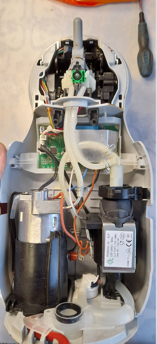 Капсульная кофемашина Krups kp120 мало наливает кофе Ремонт (непонятно ...