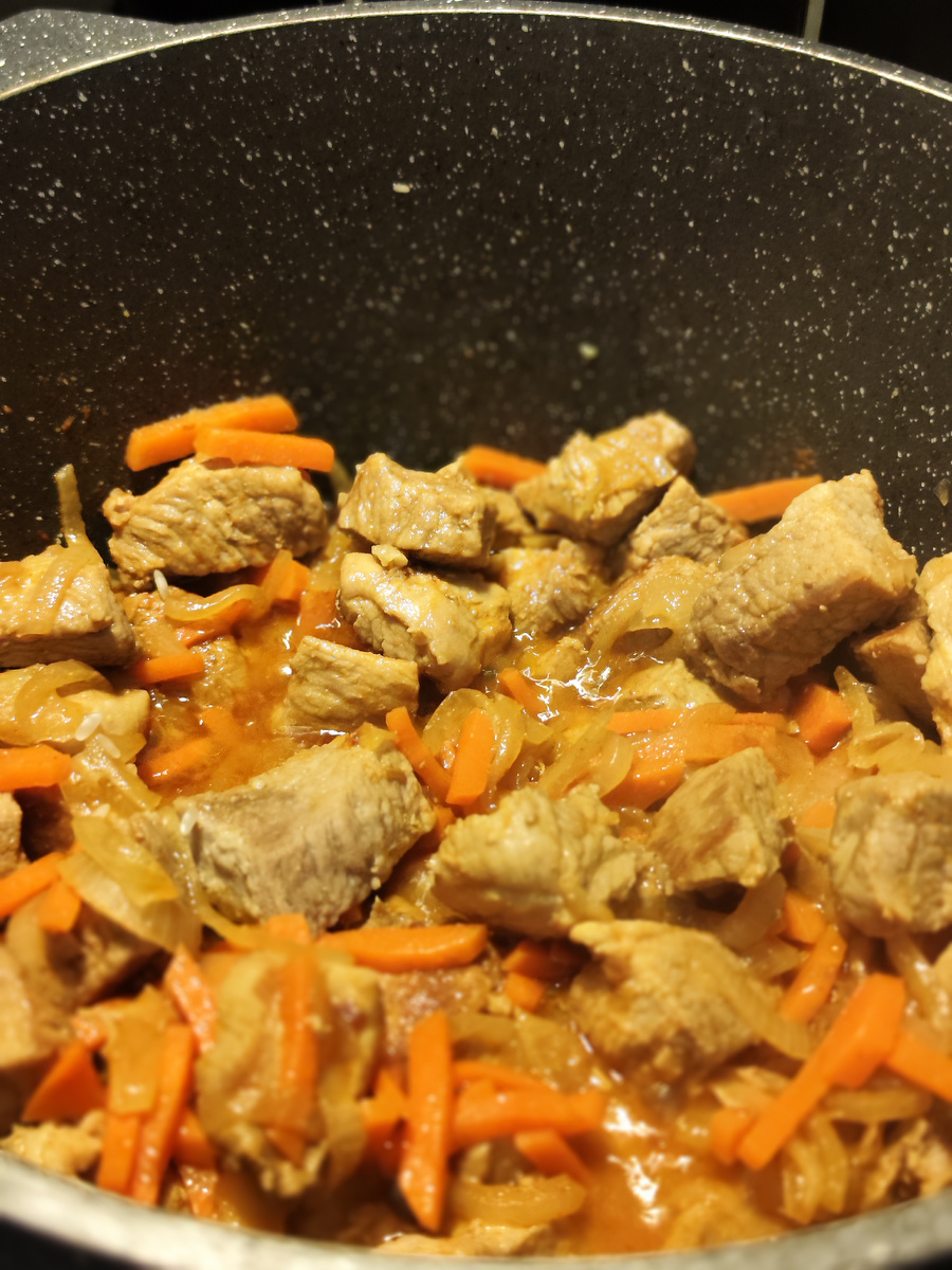 Готовлю зирвак , для плова.