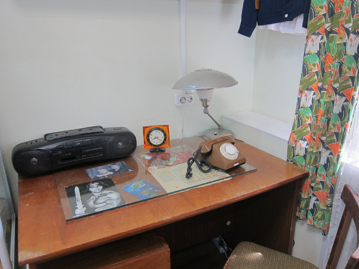 Типичное рабочее место школьника 80-90гг