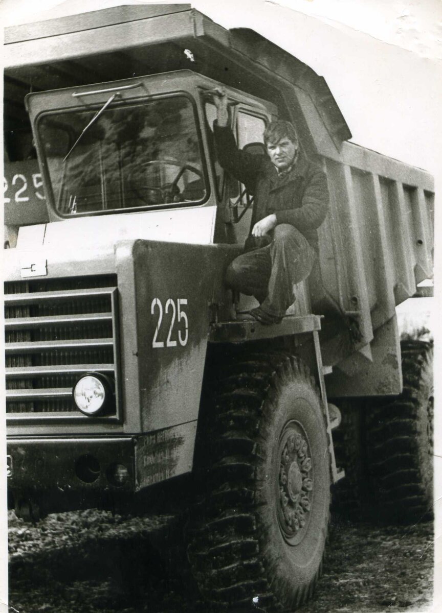 Личное фото. С Яндекса и Одноклассников. БелАЗ-540.