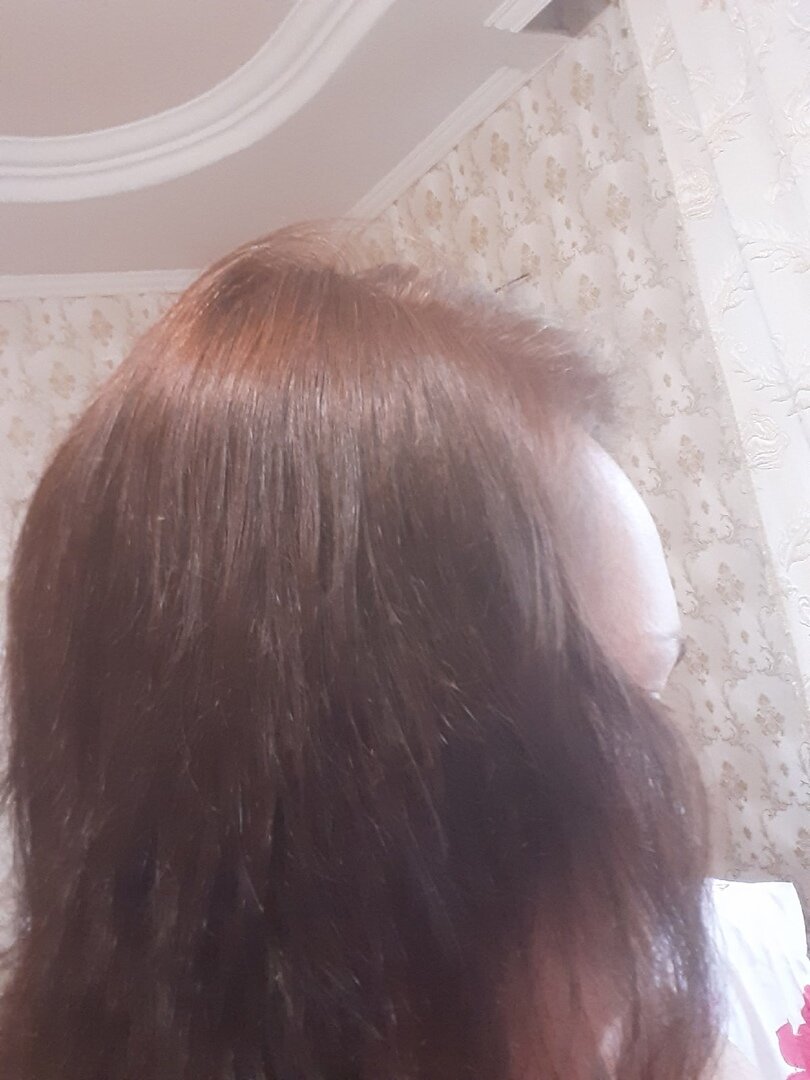 Искусственное освещение. Под источником света то, что должно быть пепельным, приобретает золотисто рыжий оттенок. Красивый, но не то! Пепел, ты где?