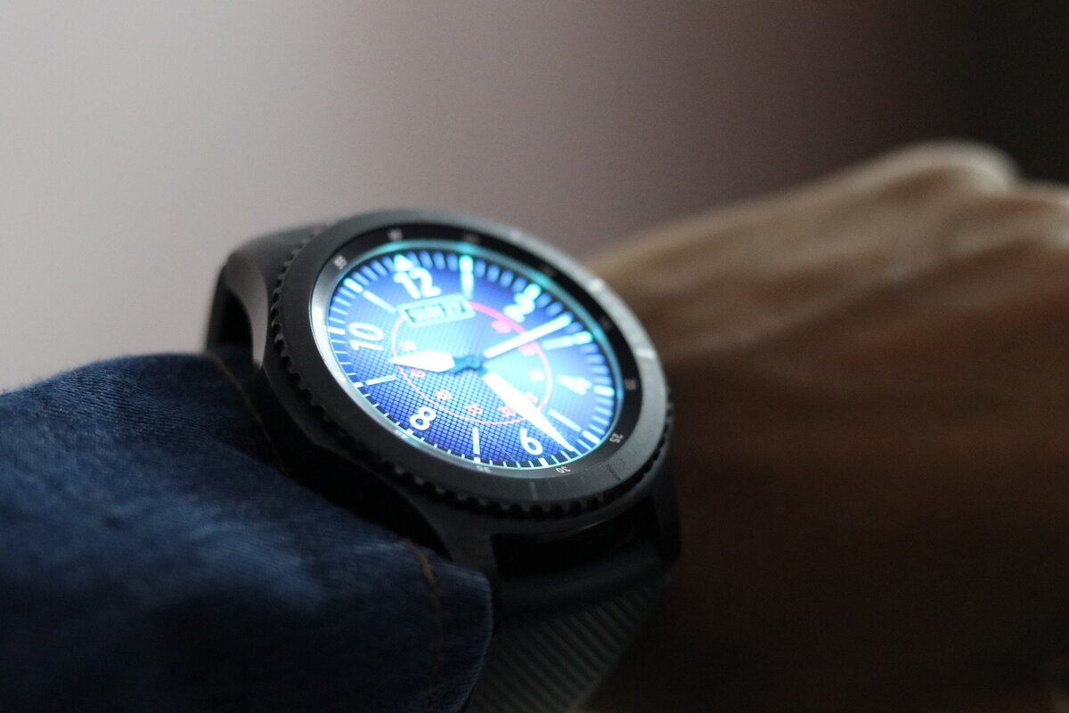 Часы исследование. Samsung Gear s3 Frontier в 2022. Часы на Веар ОС. Смарт часы с артериальным давлением 2022. Samsung Gear s3 фото.