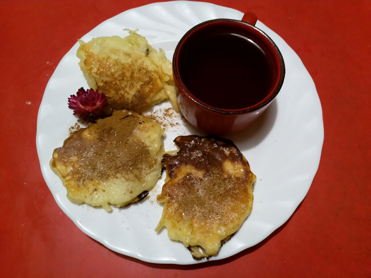 блинчики с яблоками