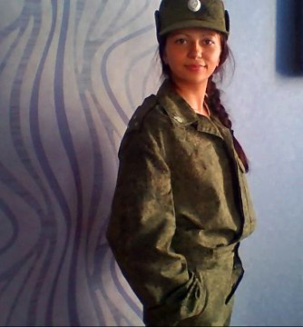 Как это быть девушкой военного?