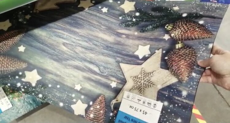 Вытирать ноги об такую красоту? Ну уж нет! 