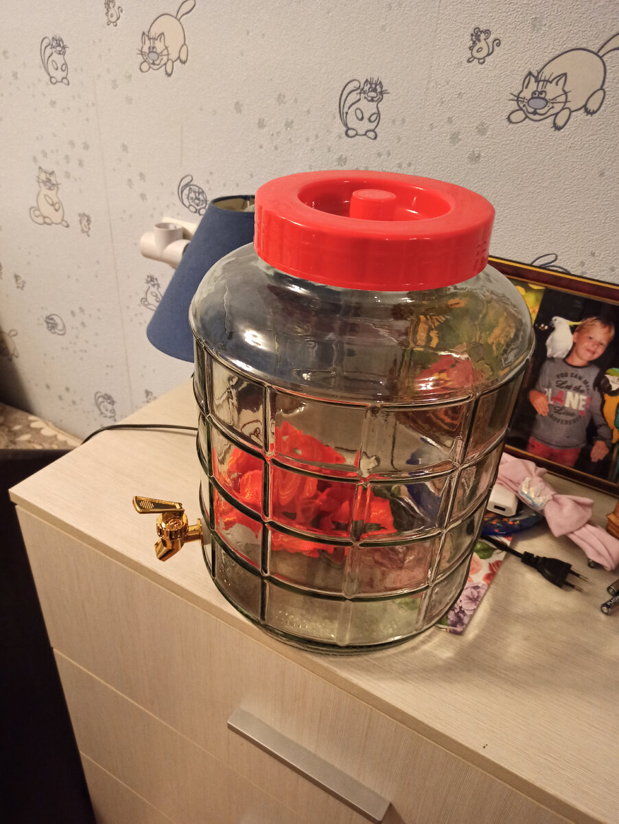 банка с краником и гидрозатвором на 15 л