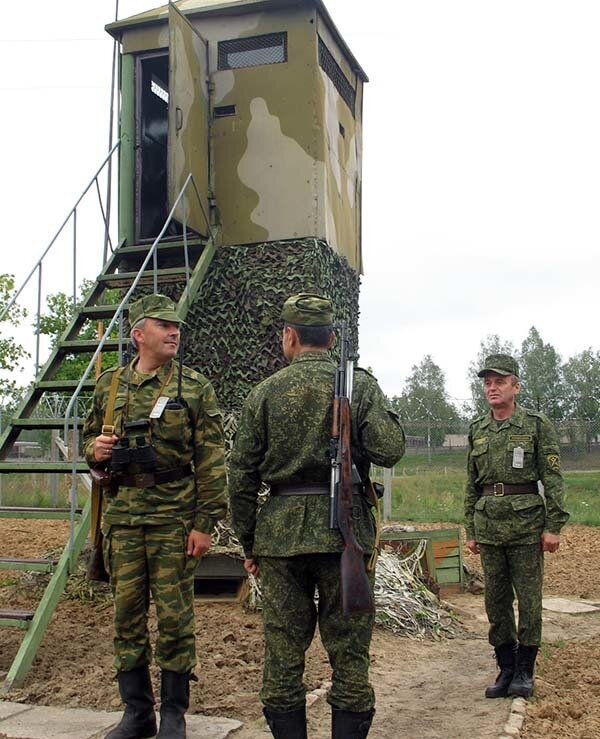 Фото часового на посту