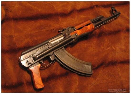 Пуля пробивает рельсу