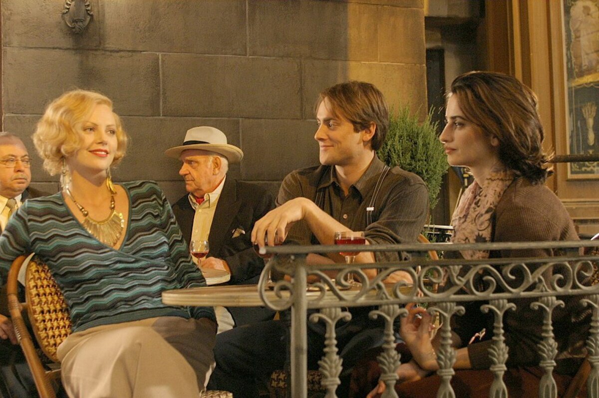 Кадр из фильма "Голова в облаках" (2004)