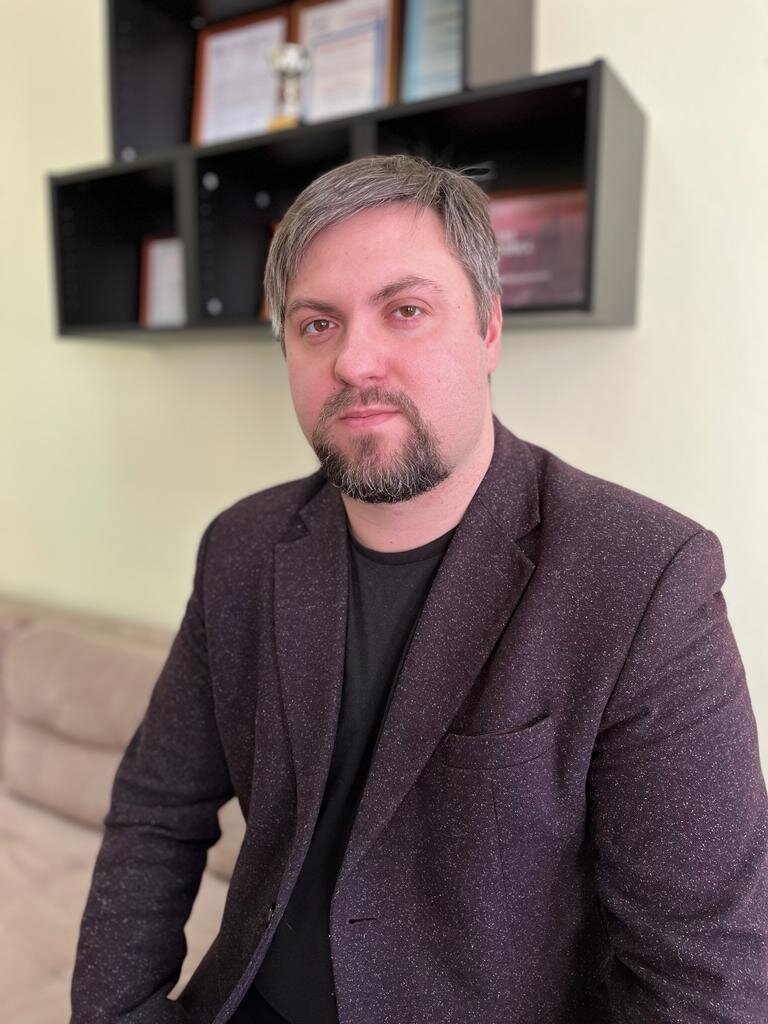А что там с рефинансированием, кому это нужно?