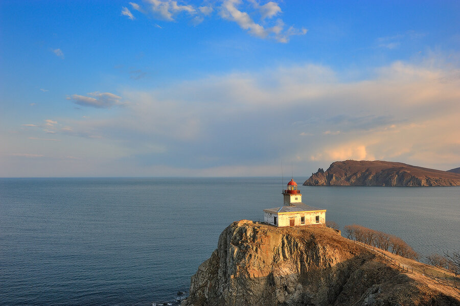 Вид на маяк Балюзек. Фото: faros.livejournal.com