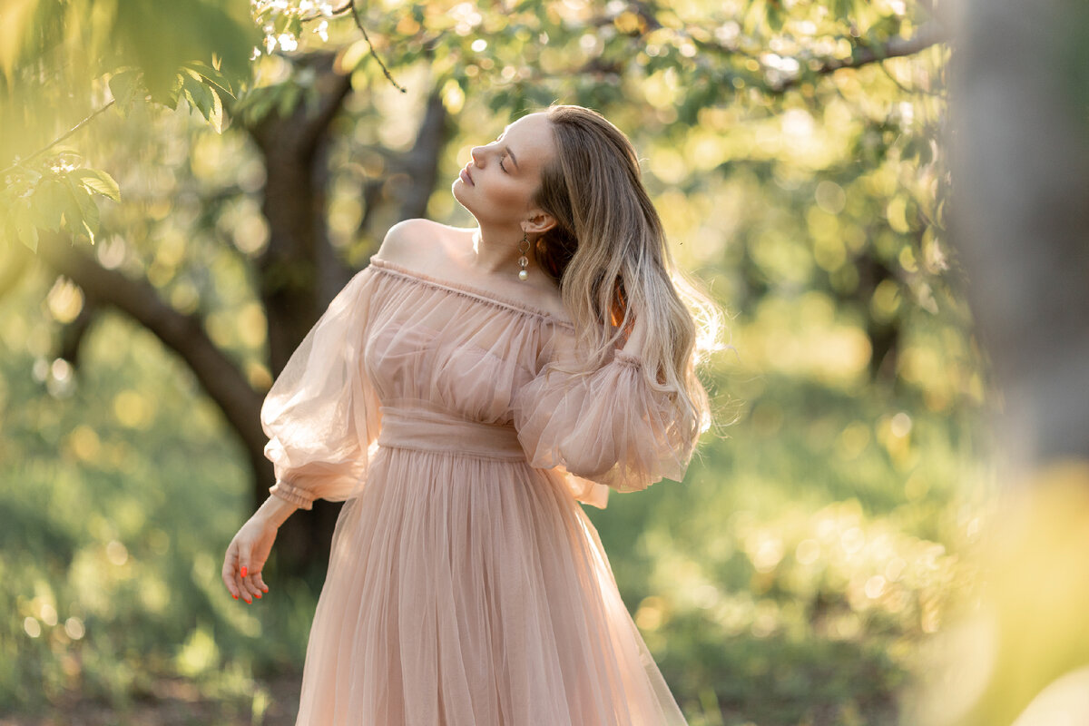 Снято в солнечную погоду. Достаточно рано.