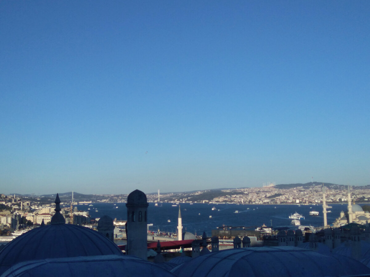 Вид на бухту. Фото принадлежит автору.