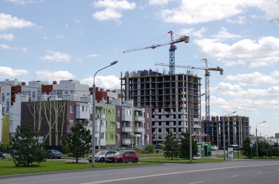     Комплексному развитию новых микрорайонов - особое внимание. Геннадий БИСЕНОВ