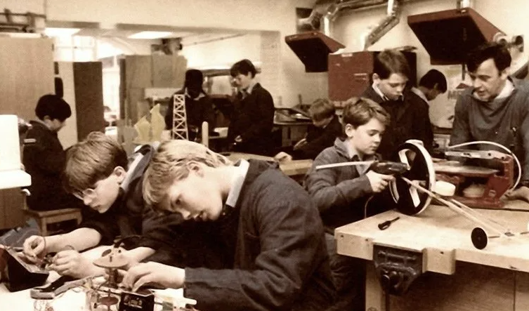 Урок труда в Советское время