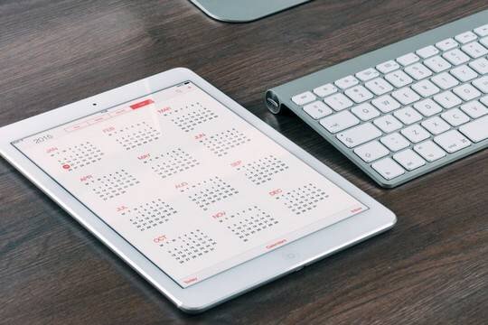    Депутаты получили приглашения на мероприятие, которое пройдет завтра с участием Владимира Путина