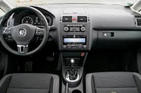 Салон Volkswagen touran 2008 года