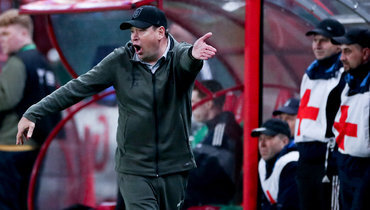 Слуцкий все-таки покинул «Рубин». Лидеры команды уговаривали его остаться, сам тренер хотел уйти еще раньше  📷
