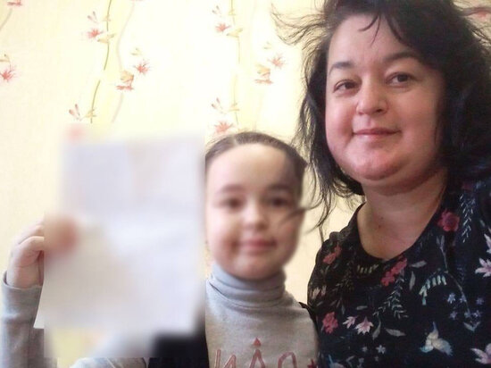     Полина и Маша Чернуцкие