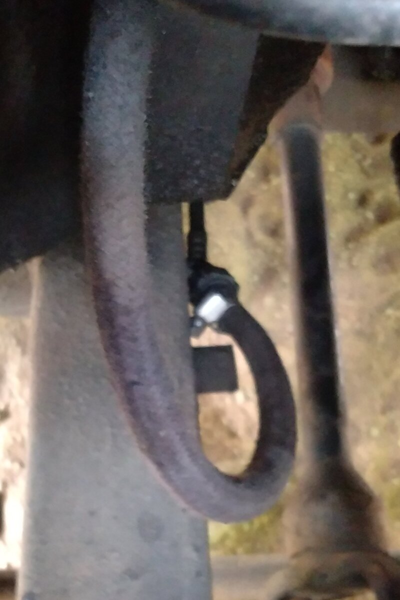 Нижний разём шланга, и хомут.