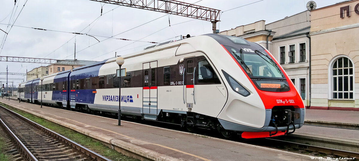 Дизель-поезд ДПКр3-002, фото https://trainphoto.org.ua/view/126431/, автор Магистраль