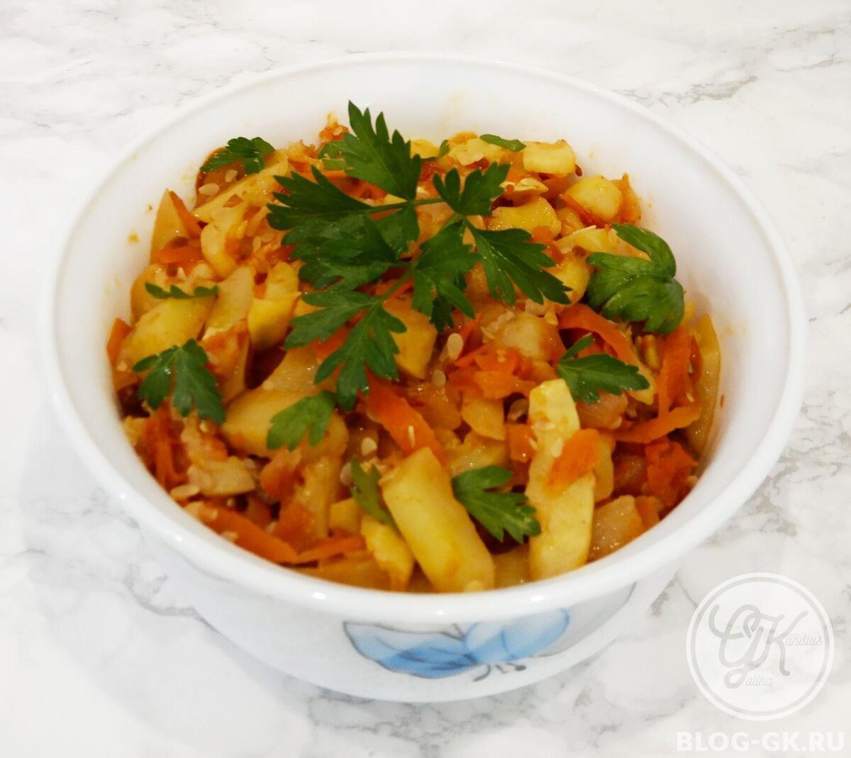 Патиссоны тушеные с овощами