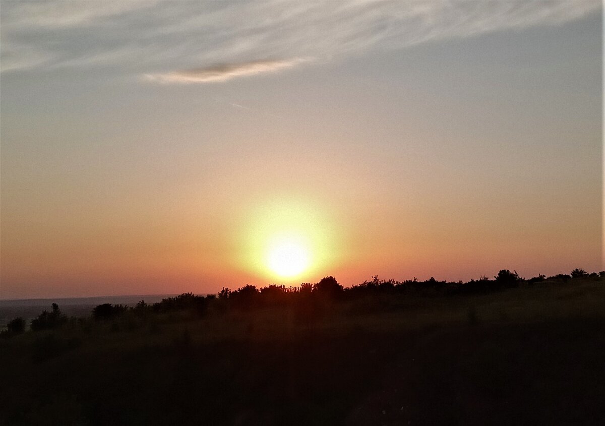                                           Солнце встает. Фото автора канала.
