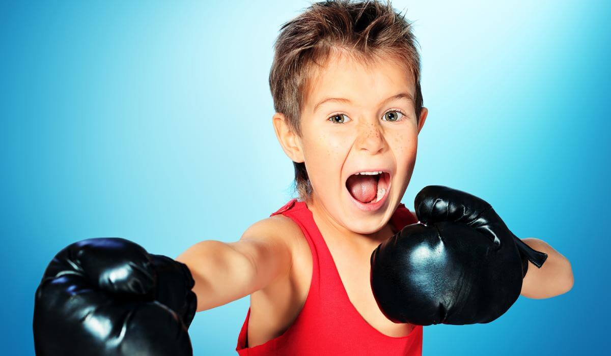 Сколько лет занимаются боксом. Бокс дети. Спортивные дети. Детский бокс. Дети спортсмены.