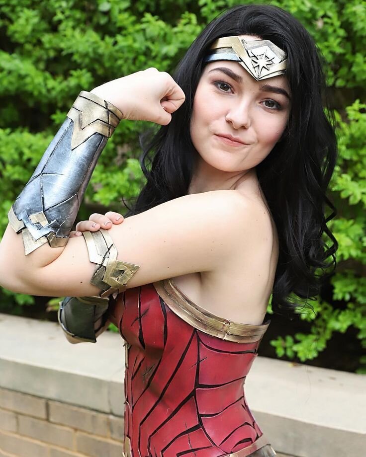 Источник: https://www.instagram.com/omgcosplay/