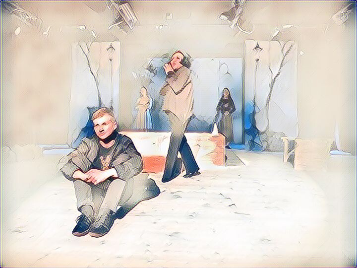 Кстати, в роли "заботливой" матери снова я. Ну вот так мне иногда везло с ролями, которых я не просила))