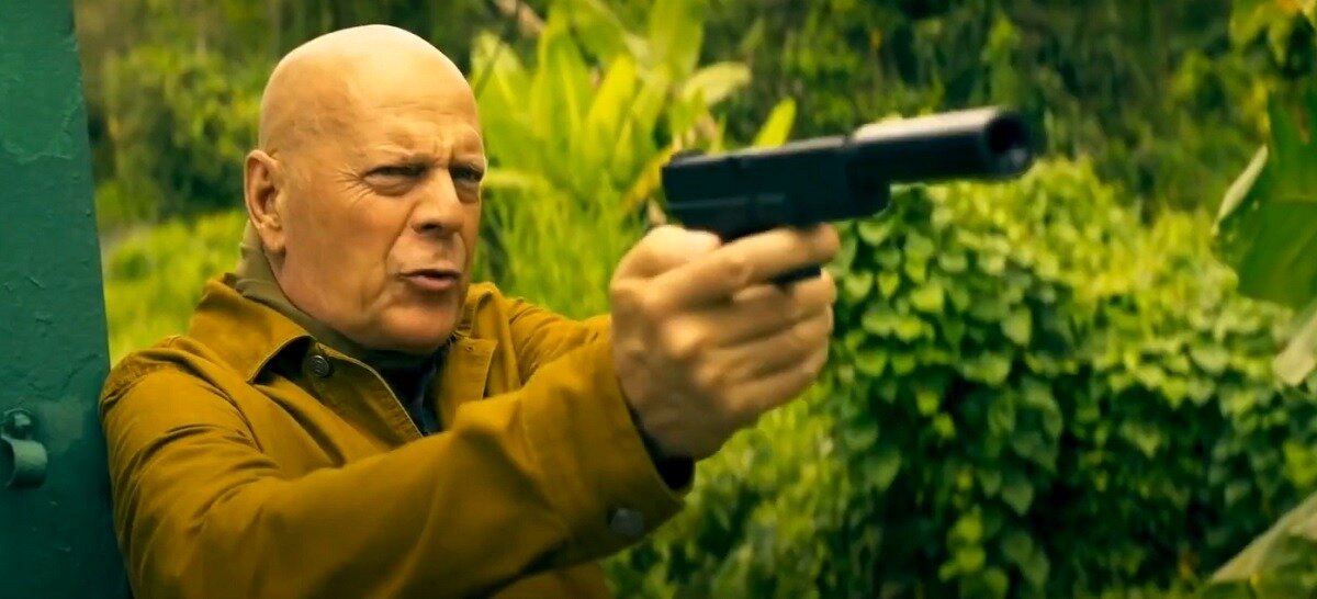 Да ладно, ну признайтесь: соскучились ведь! Аж целую неделю новых фильмов от дедушки не было! 