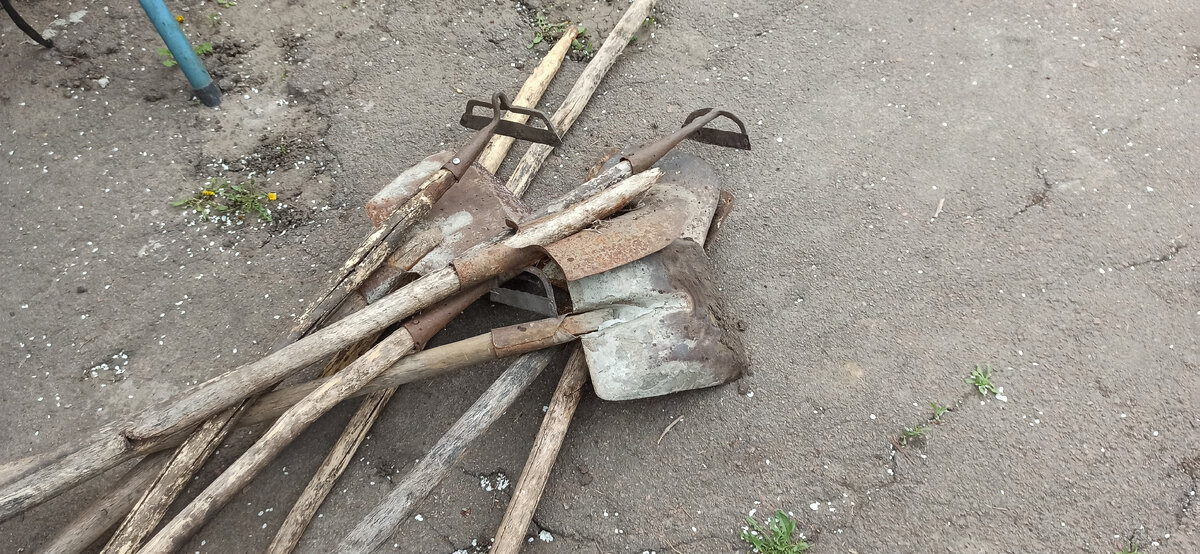 Много инструмента просто отправилось в мусор. 