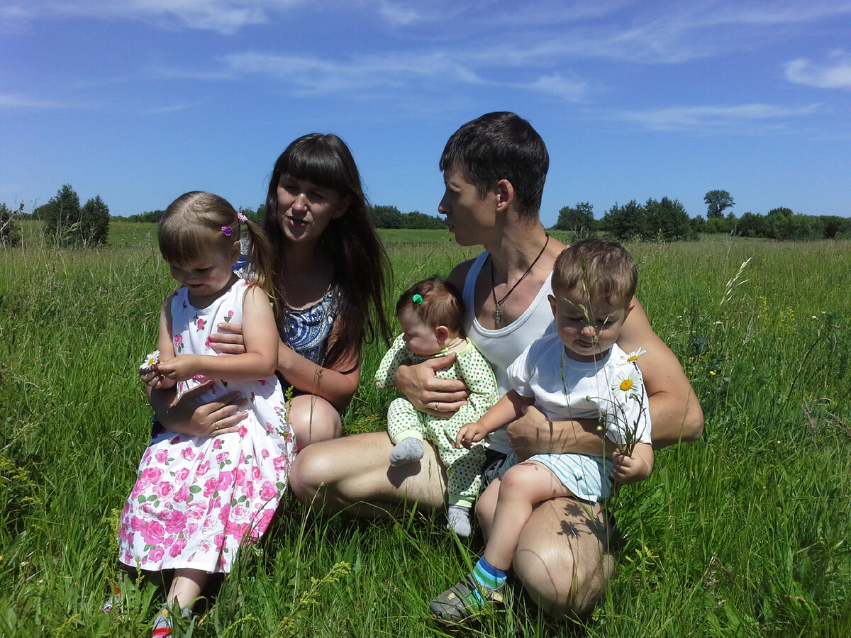 семейная фотосессия на природе. домашний архив