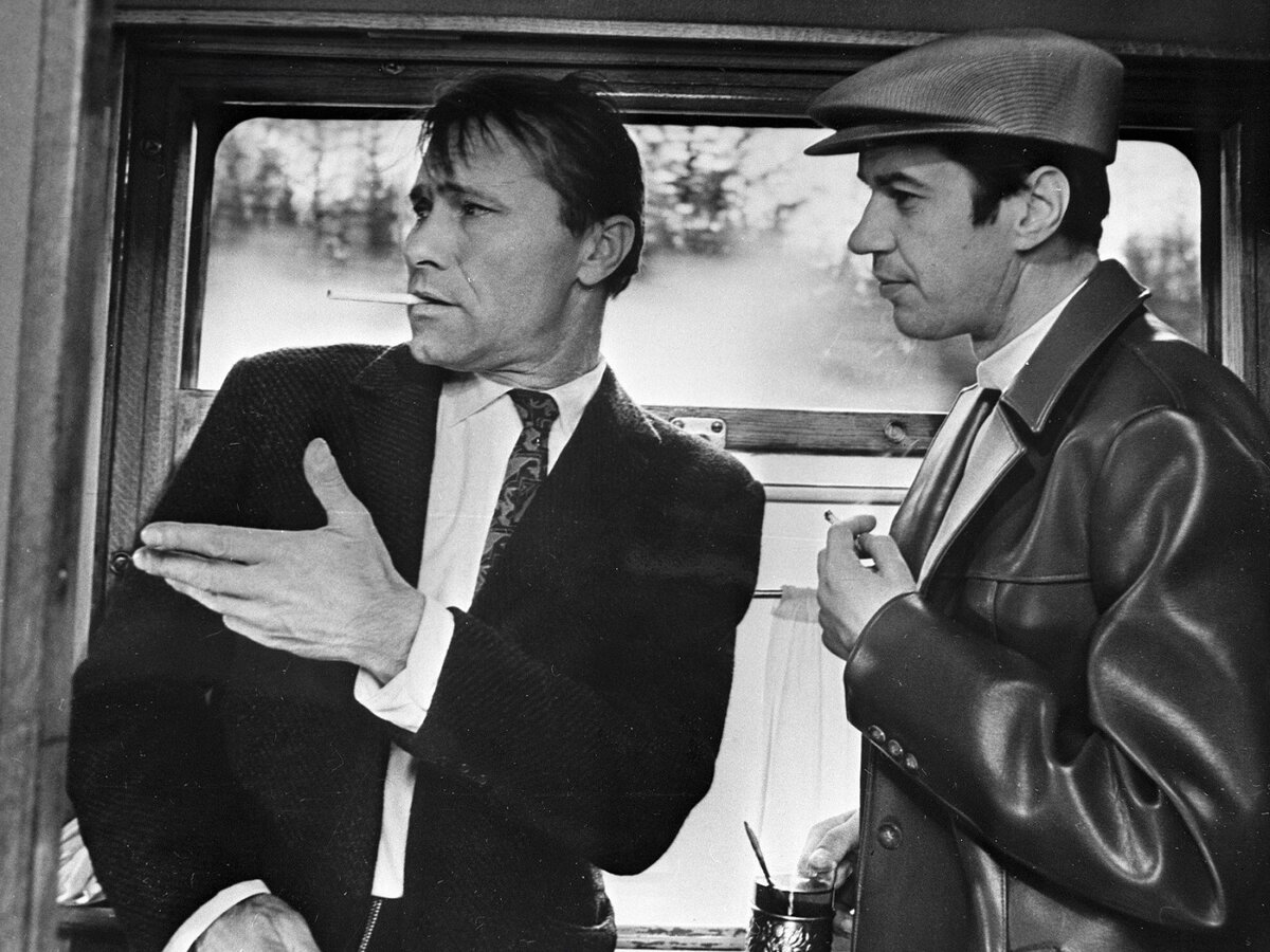 Василий Шукшин и Георгий Бурков, кадр из фильма «Печки-лавочки»