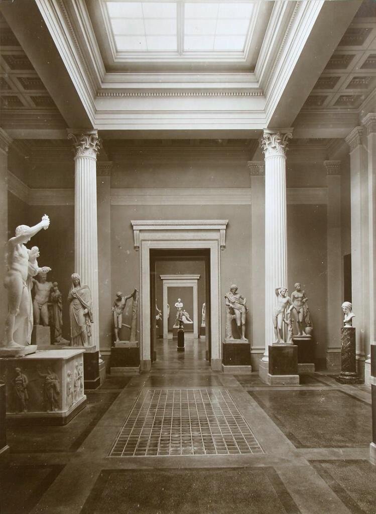 Зал Праксителя. 1912. Фото К. Фишера. Отдел рукописей ГМИИ им. А.С. Пушкина