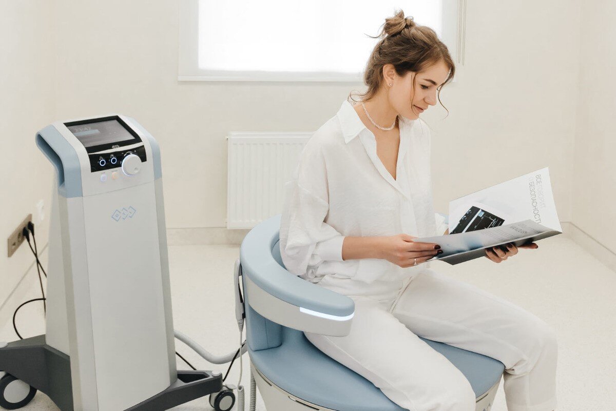 Тренировка мышц тазового дна на аппарате BTL EmSella