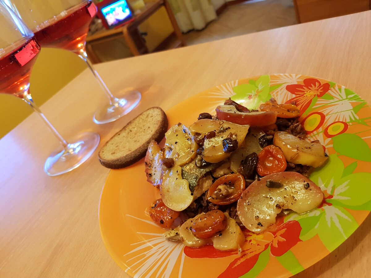 Рыбка спряталась 😜