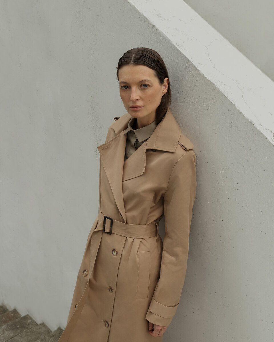 На фото представлен тренч ЛИВЕРПУЛЬ (арт. 9108JK).