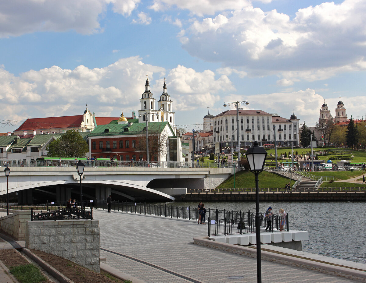 Набережная реки Свислочь