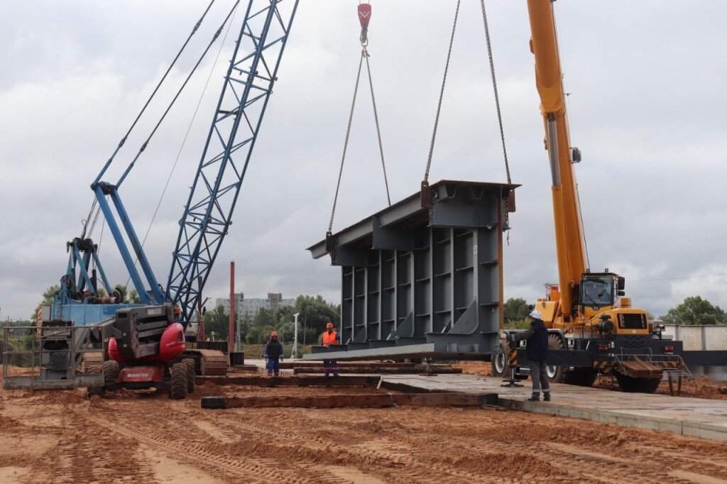 В Тверь доставили первую партию элементов будущего пролета Западного моста
