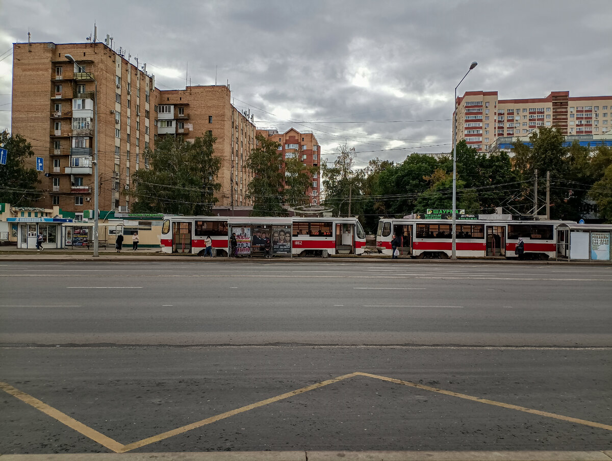 Улица Ново-Садовая. Остановка Солнечная.
