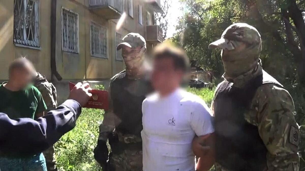    Задержание подозреваемого в вымогательстве в ВКО:ДП ВКО